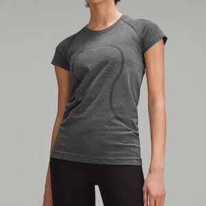 lululemon black/white stripe swiftly tech